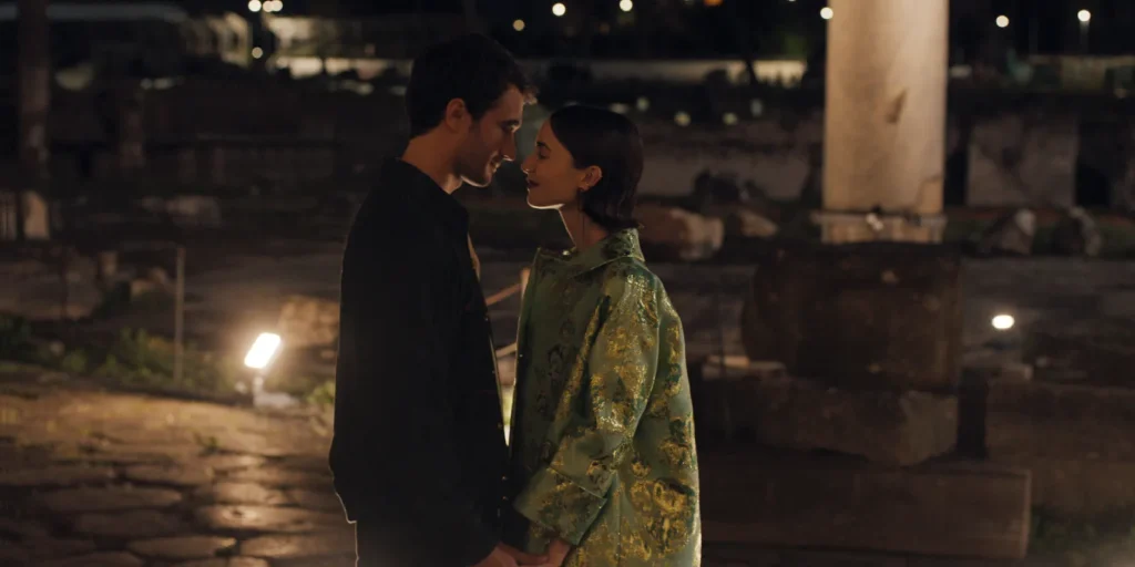 Los mejores looks de Emily in Paris temporada 5