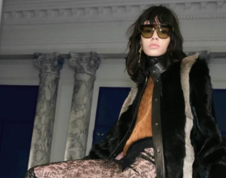 Valentino Pre-Fall 2026: Nuevo minimalismo de Alessandro Michele