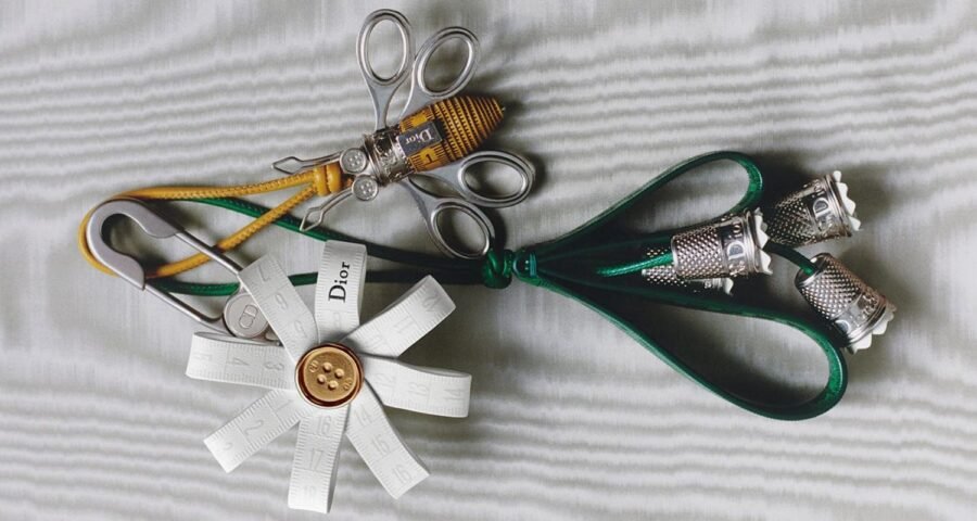 Los charms de Dior por Jonathan Anderson: significado y símbolos