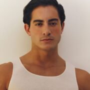 Emiliano Medina redefine el estilo masculino desde la autenticidad