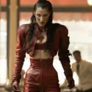 Bella Hadid entra al universo de Ryan Murphy con The Beauty