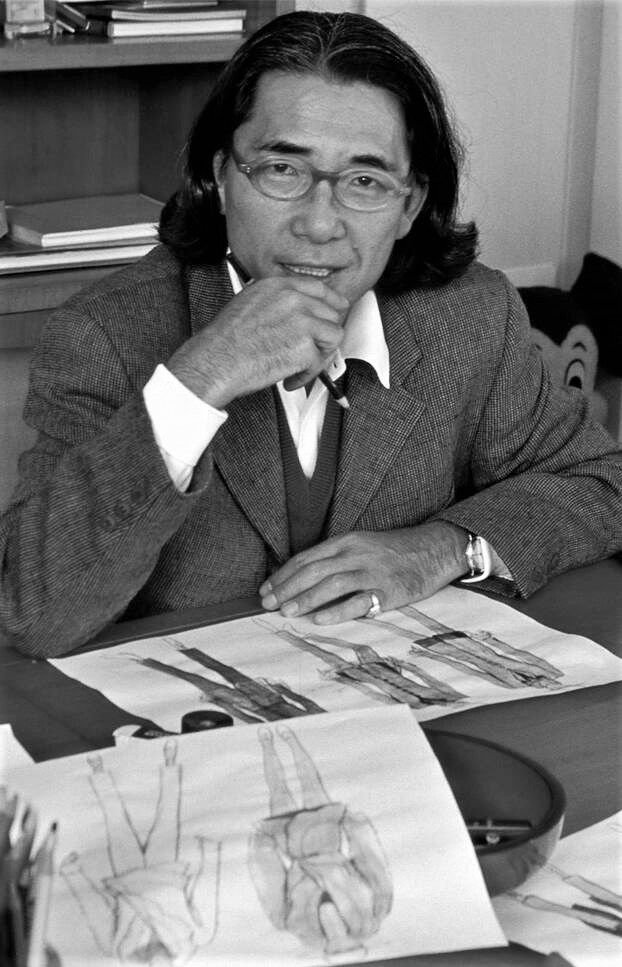 ¿Quién fue Kenzo Takada? El diseñador que revolucionó la moda con color y libertad