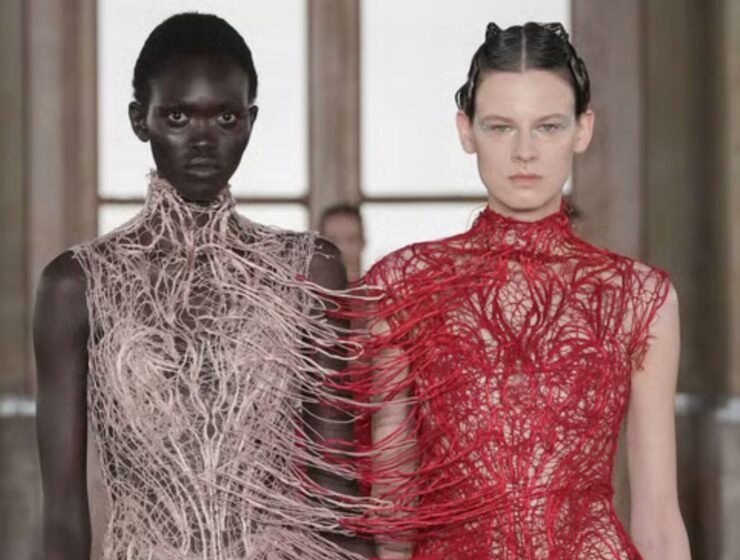 Gaurav Gupta SS26: alta costura escultórica y visión divina