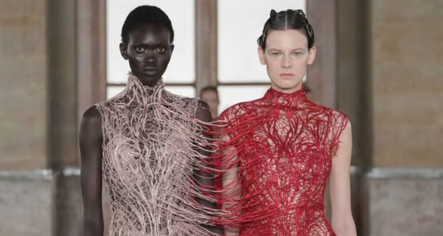 Gaurav Gupta SS26: alta costura escultórica y visión divina