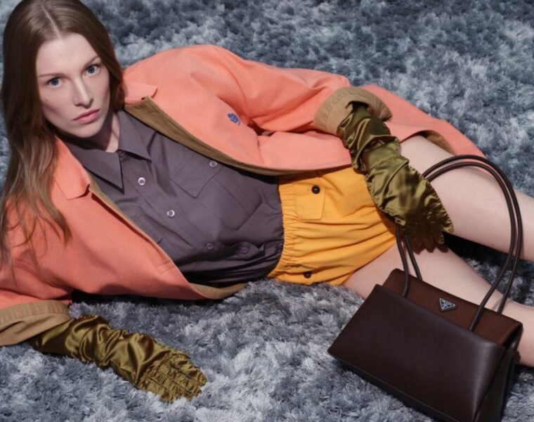 Descubre la campaña Prada “Image of an Image” por Anne Collier