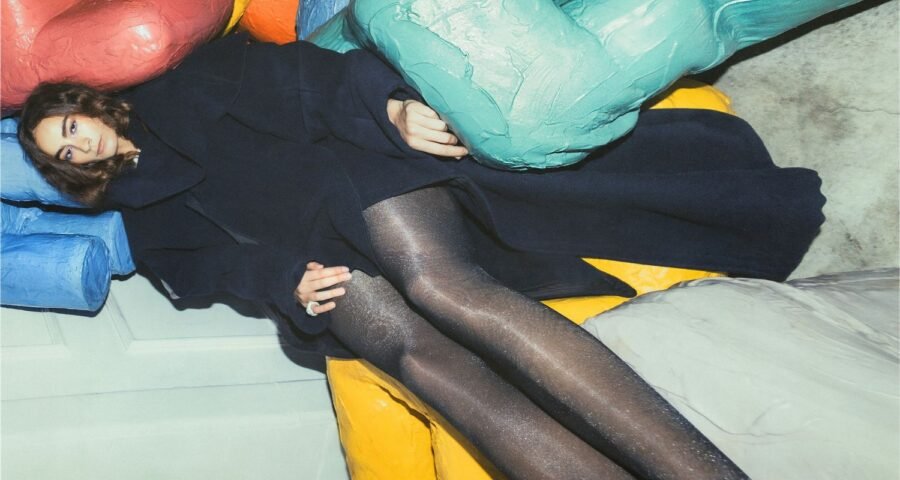 Exposición ‘Playing to Play’: descubre el universo creativo de Blobb