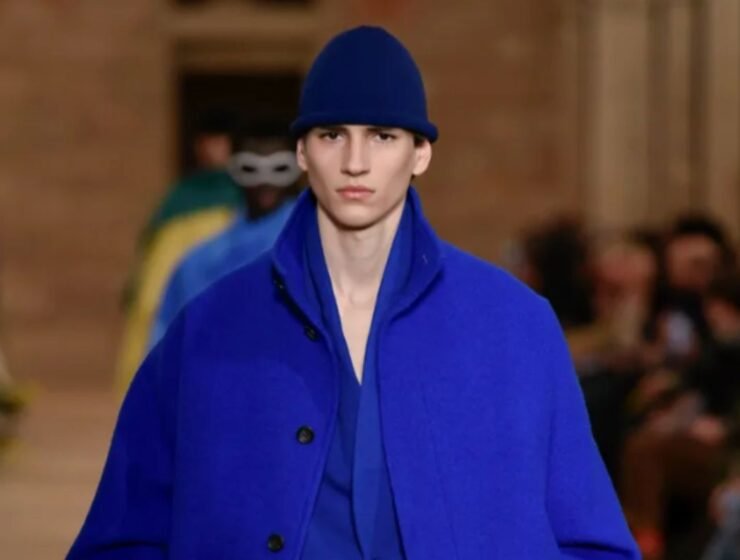 Issey Miyake Otoño-Invierno 2026: Minimalismo radical en París