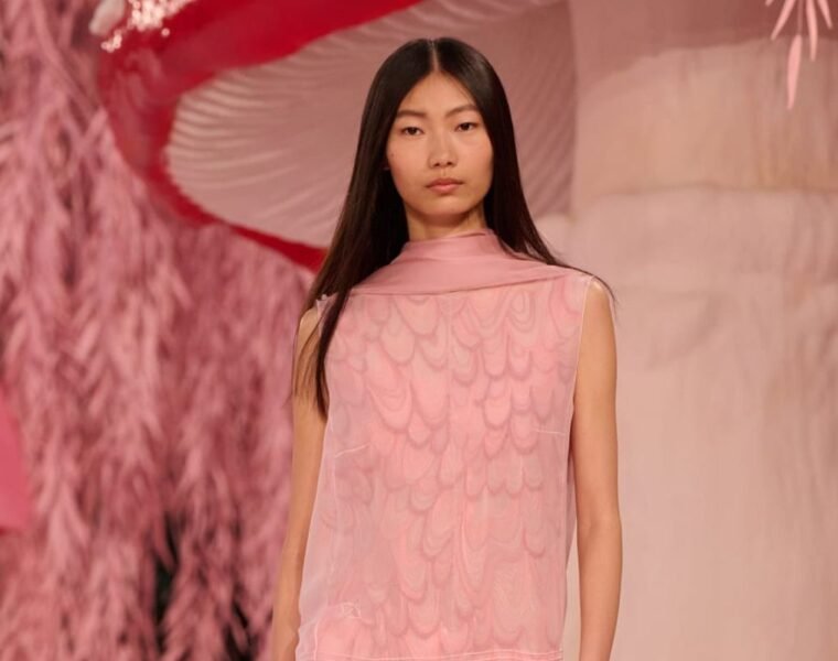 Alta costura de Chanel 2026: inspiración natural y sastrería etérea