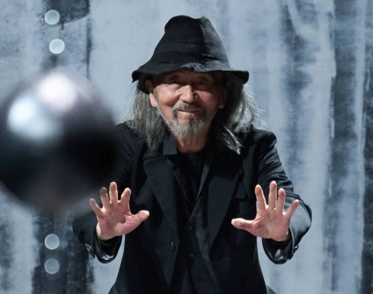 Yohji Yamamoto diseño abstracto