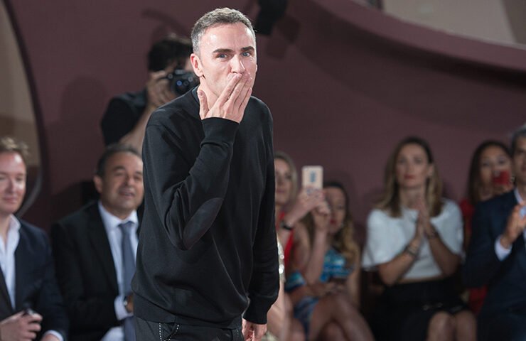 ¿Quién es Raf Simons? El diseñador que redefinió la moda
