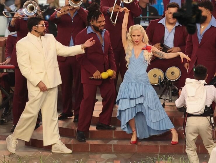 Los mejores looks del Halftime Show del Super Bowl 2026