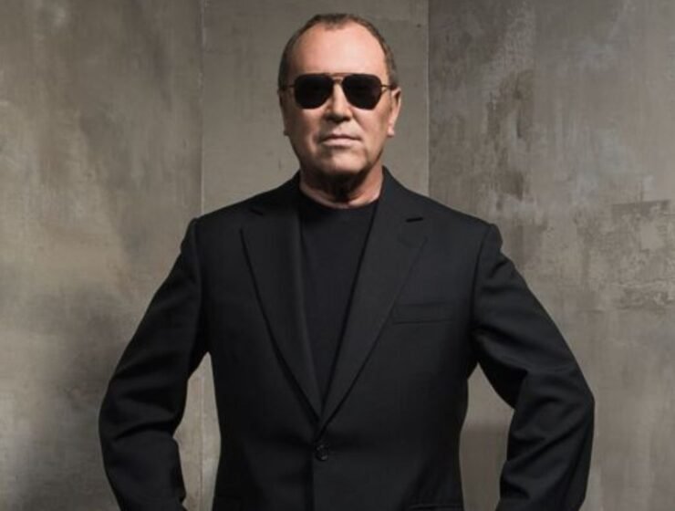 Michael Kors: Historia, estilo y legado del diseñador de lujo