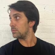 ¿Quién es Andrew Mukamal? el estilista de Margot Robbie