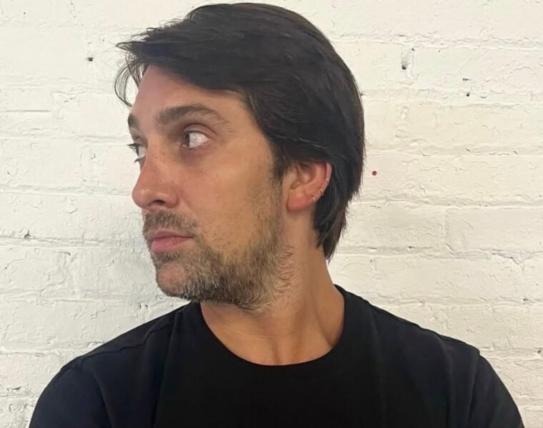 ¿Quién es Andrew Mukamal? el estilista de Margot Robbie