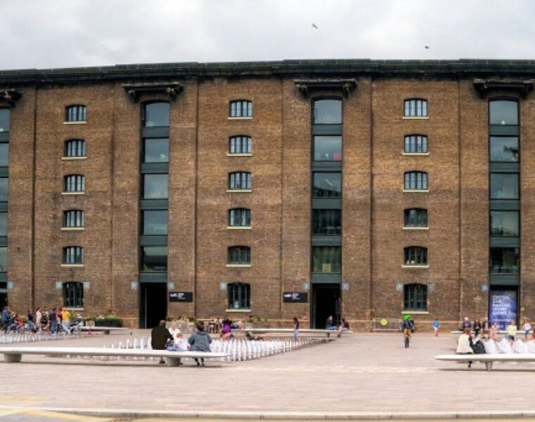 ¿Qué es Central Saint Martins? Historia de la escuela de diseño