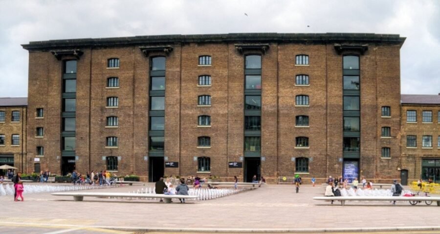 ¿Qué es Central Saint Martins? Historia de la escuela de diseño