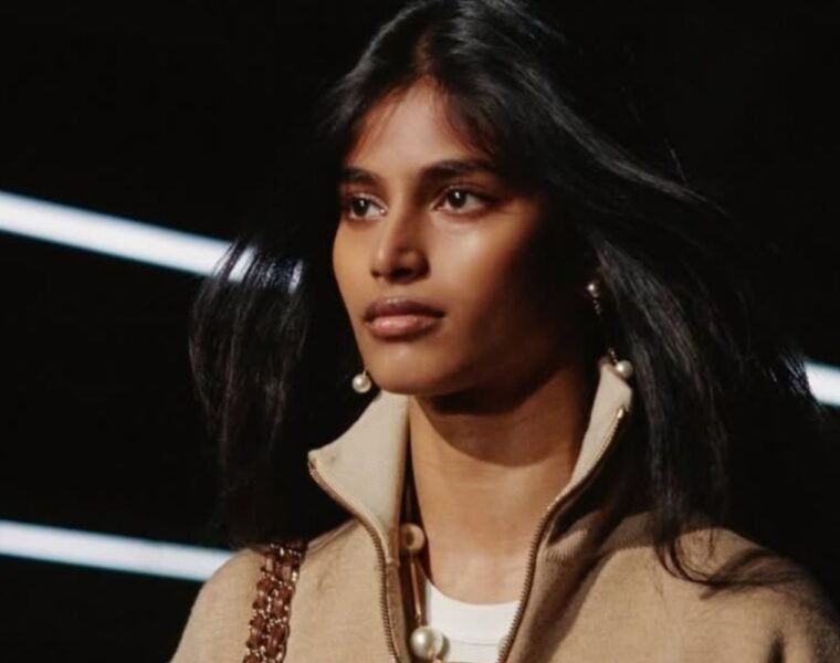 ¿Quién es Bhavitha Mandava?