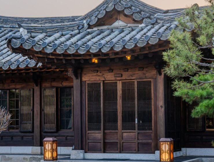 COS celebra su colección Spring Summer 2026 en Seúl