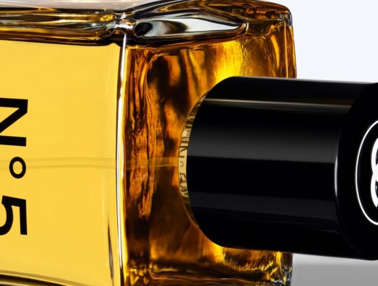 Margot Robbie y N°5 Eau de Toilette: Un clásico de Chanel Beauty