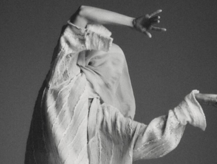 El ballet y la moda en diálogo: cuando el movimiento del cuerpo transforma la tela en arte