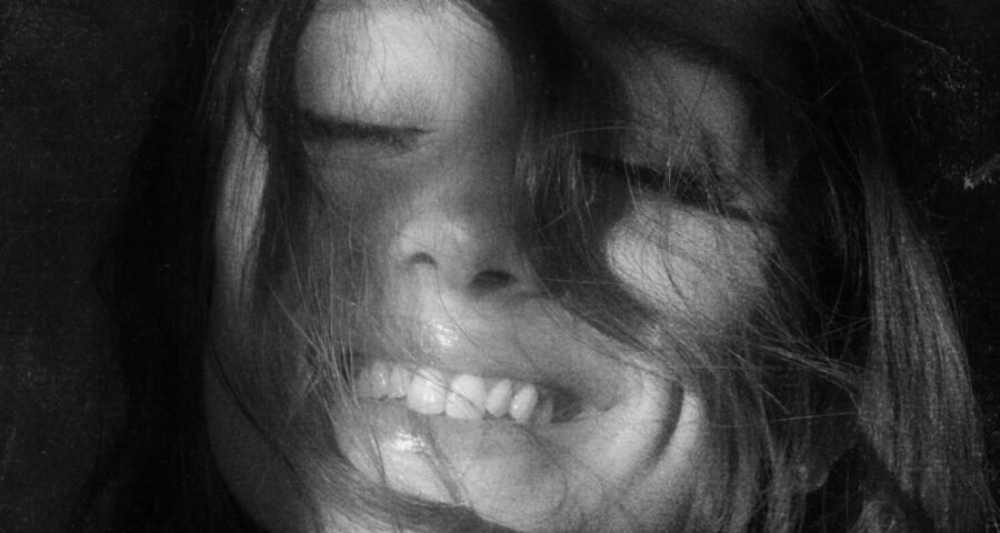 Ariana Grande anuncia Petal: fecha de estreno, concepto y detalles