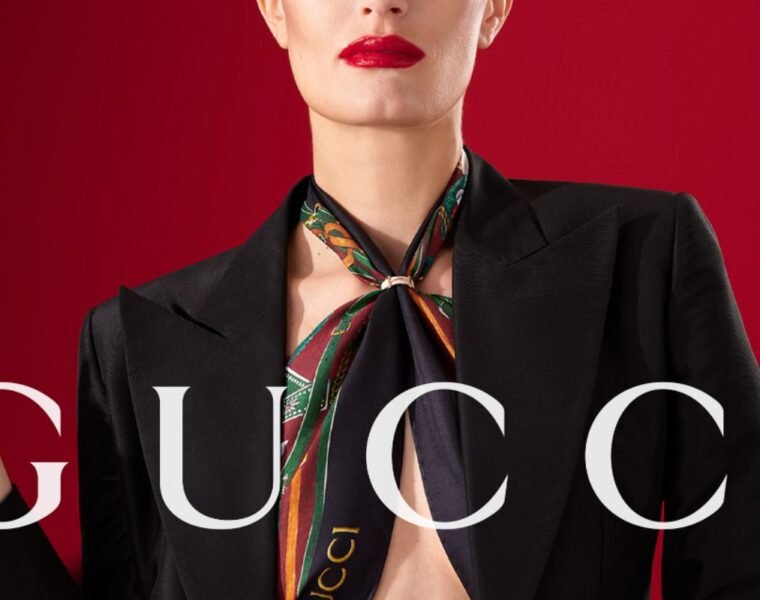 Gucci The Art of Silk: la moda de los pañuelos