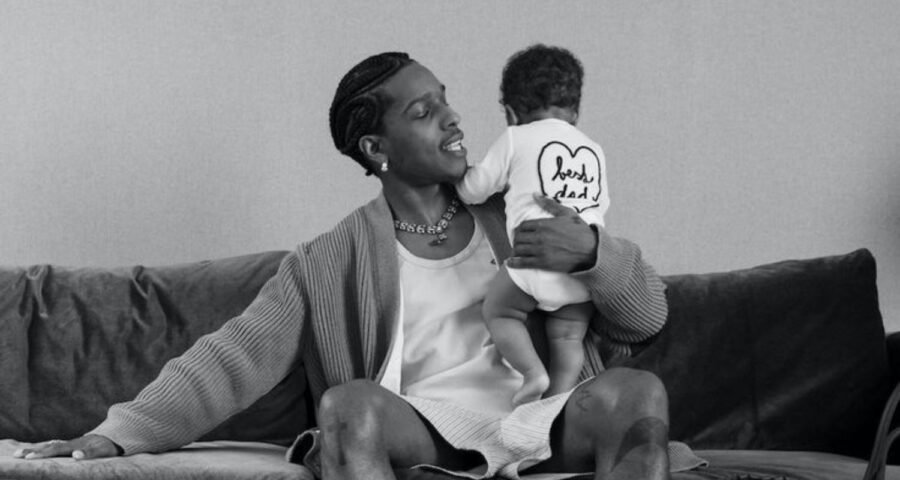 Travis Scott y Stormi para la campaña del día del padre de Bottega Veneta.