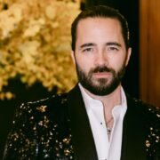 Carlos Guillermo: el creativo mexicano que transforma bodas