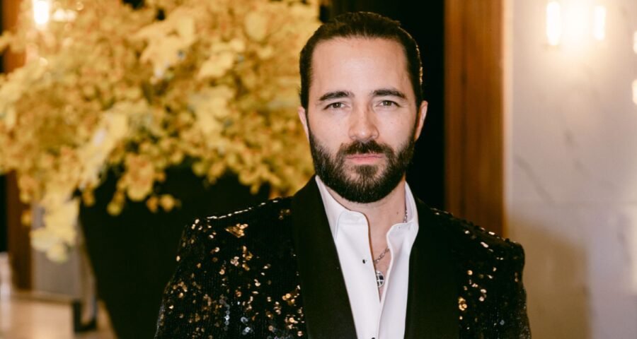 Carlos Guillermo: el creativo mexicano que transforma bodas