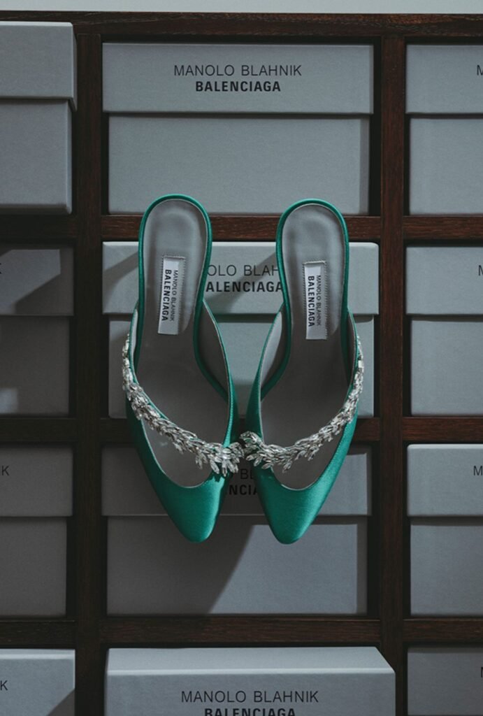 Balenciaga y Manolo Blahnik 