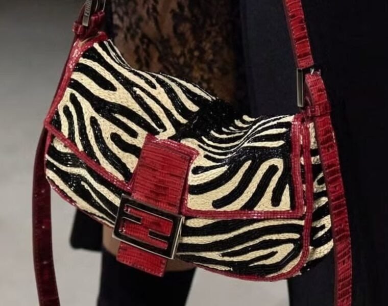 Sarah Jessica Parker vuelve a ser el rostro de la Baguette de Fendi