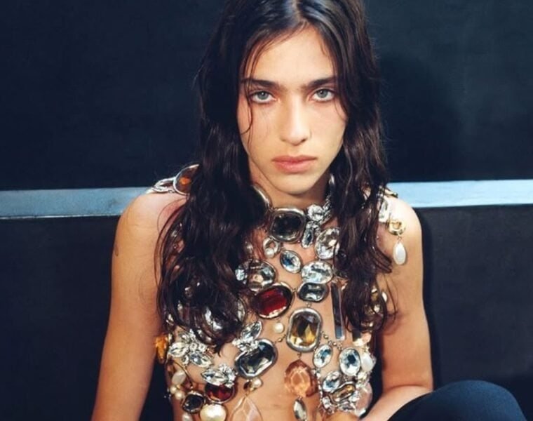 Loli Bahia: quién es la modelo francesa y su relación con Rosalía