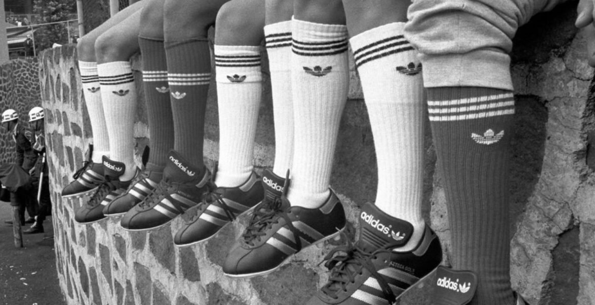 ¿Por qué los futbolistas del Mundial 2026 llevan las calcetas rotas?