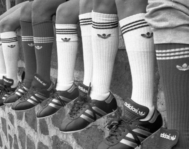 ¿Por qué los futbolistas del Mundial 2026 llevan las calcetas rotas?
