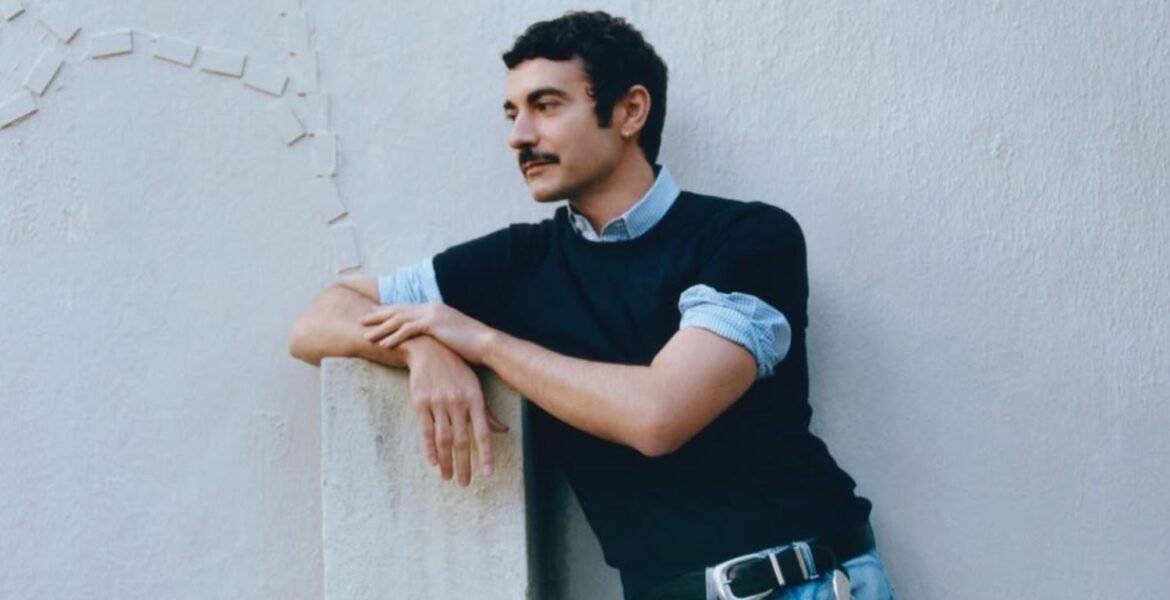 ¿Dario Vitale se va a Emporio Armani?