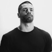 ¿Quién es Hugo Diego García? el protagonista de Enfrentados