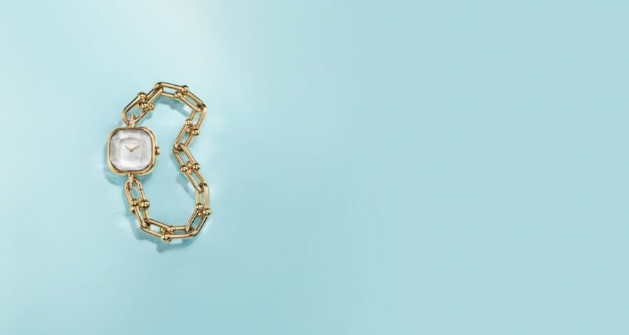 Tiffany & Co. presenta HardWear: el reloj inspirado en brazalete de 1962