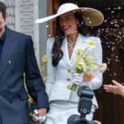 Dua Lipa planeo su boda según los astros