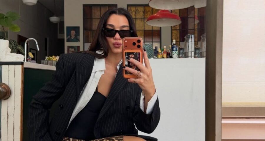 Cómo hacer un photo dump como Dua Lipa: la guía definitiva
