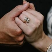 Quién diseñará el vestido de novia de Taylor Swift?