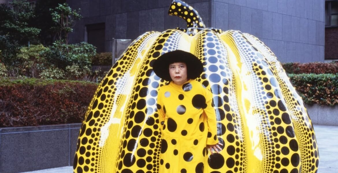 Muere Yayoi Kusama a los 97 años: biografía y legado de la artista japonesa