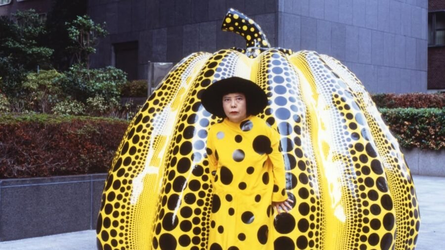 Muere Yayoi Kusama a los 97 años: biografía y legado de la artista japonesa