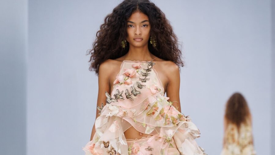 Zimmermann SS27: la colección inspirada en mariposas y naturaleza